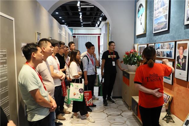 陶博會設計師遊學團蒞臨TASSANI塔薩尼展廳參觀
