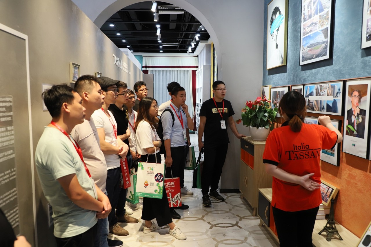陶博會設計師遊學團蒞臨TASSANI塔薩尼展廳參觀