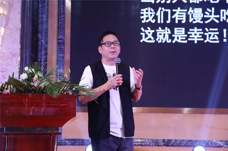 塔薩尼項興浩先生
